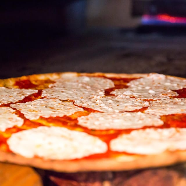 Fresh Mozzarella Slice.