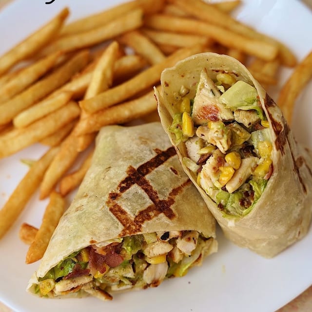 Chicken Guacamole Wrap Single.